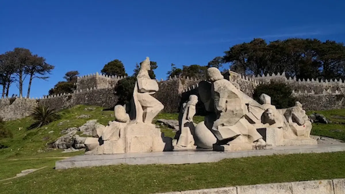 Imagen de Monumento Encuentro entre dos mundos